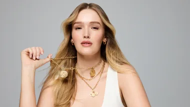 PANDORA ANZ AMBASSADOR MADDISON BROWN