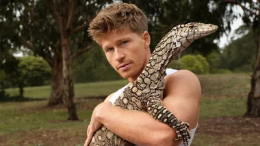 Robert Irwin's steamy Bonds campaign.